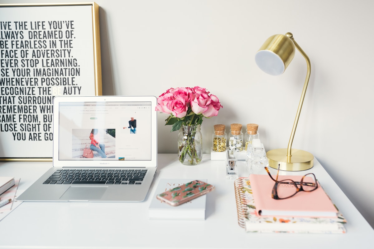 Top 5 Minimalist Workspace Setups for Productivity